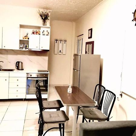 Apartment With 3 Rooms Just 1 Min From The Beach And Free Public Parking Peraía Extérieur photo