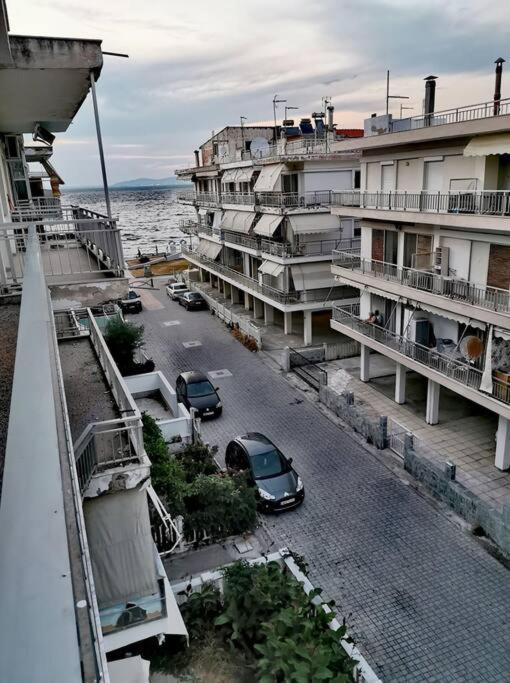 Apartment With 3 Rooms Just 1 Min From The Beach And Free Public Parking Peraía Extérieur photo
