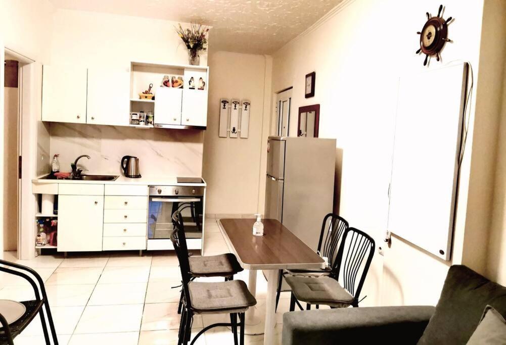 Apartment With 3 Rooms Just 1 Min From The Beach And Free Public Parking Peraía Extérieur photo